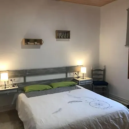 Holiday home Casita Del Pastor De Montrebei *